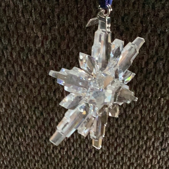 Swarovski crystal 2006 Christmas snowflake ornament - Picture 5 of 7